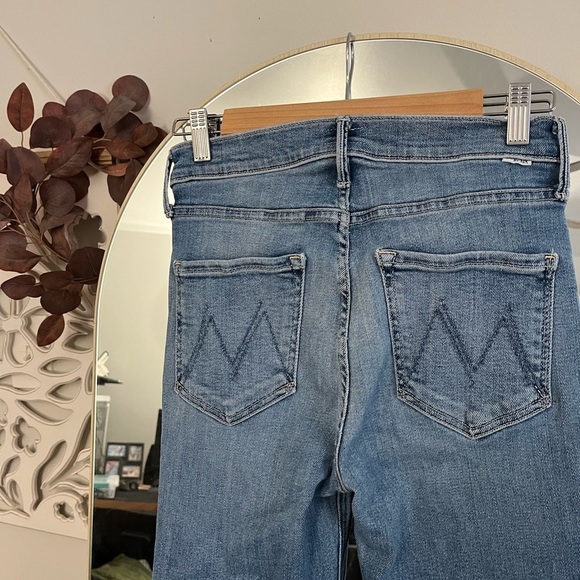 MOTHER Mid Rise Dazzle Ankle Fray in Riding the Cliffside Blue Jeans - Picture 6 of 12